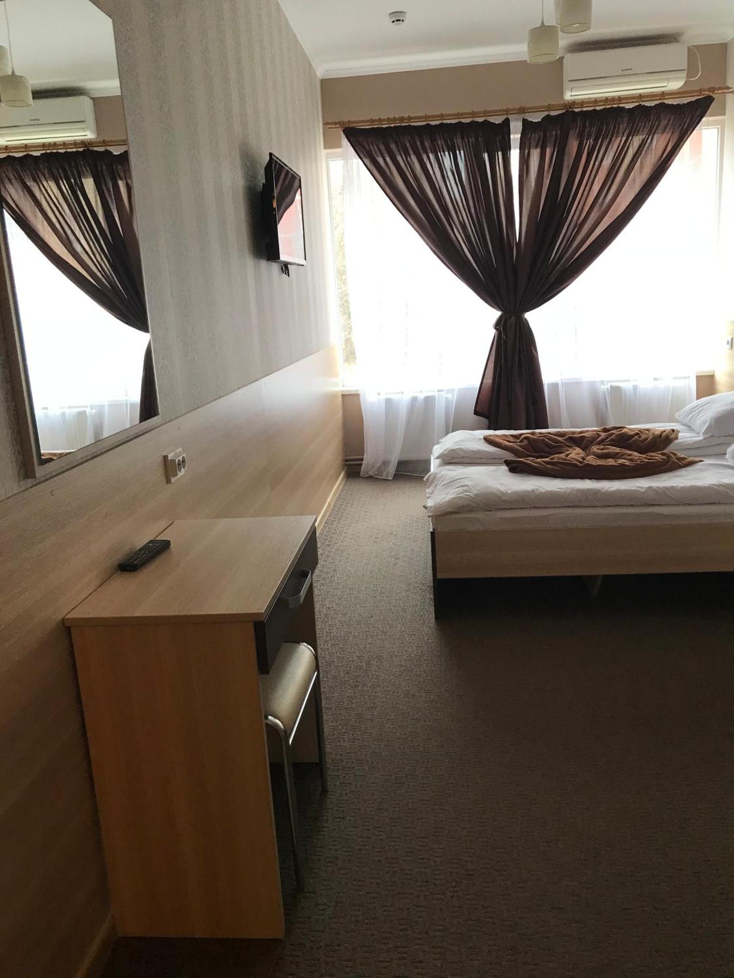 Hostel Iskra Лвив Екстериор снимка