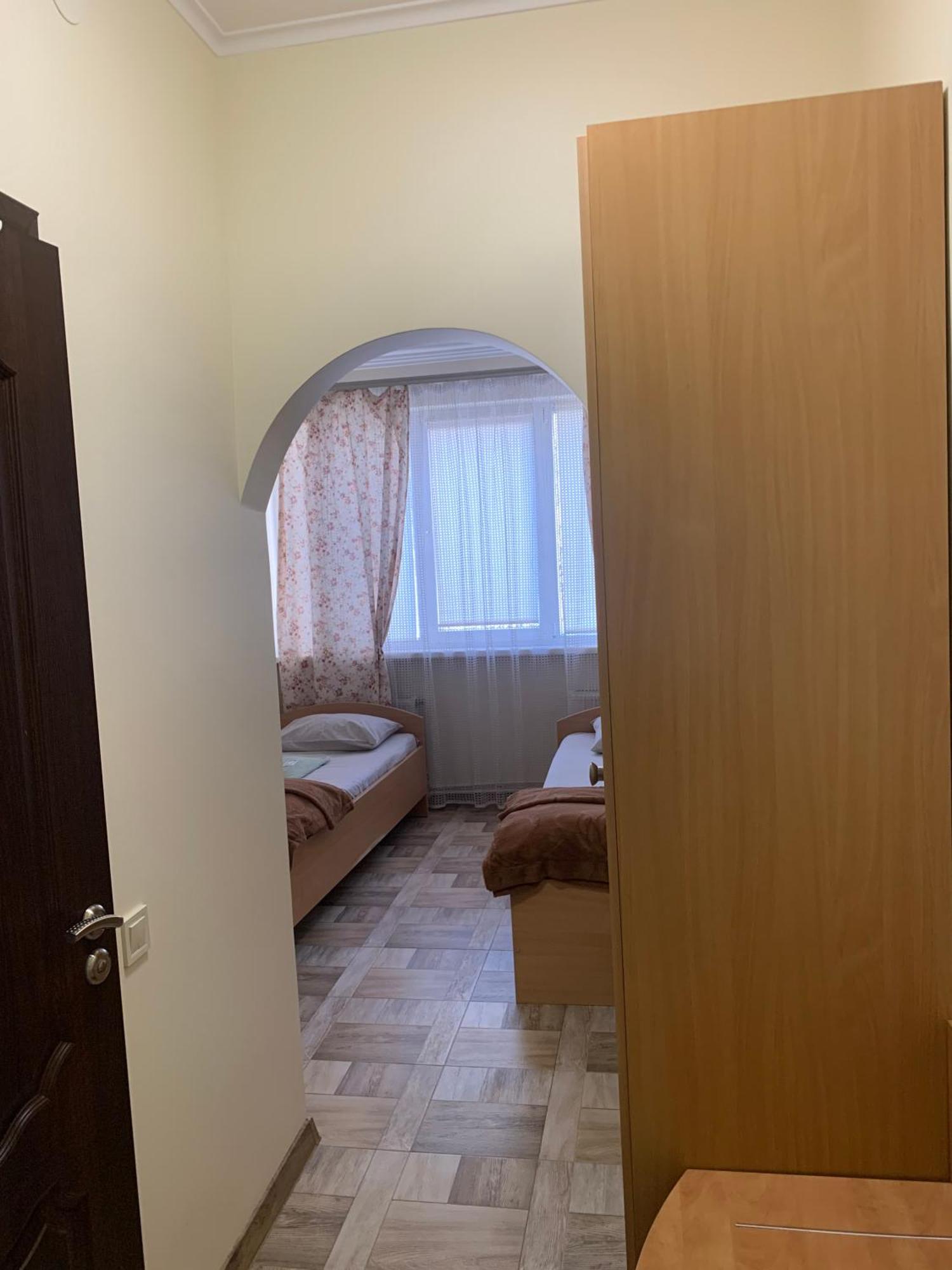 Hostel Iskra Лвив Екстериор снимка